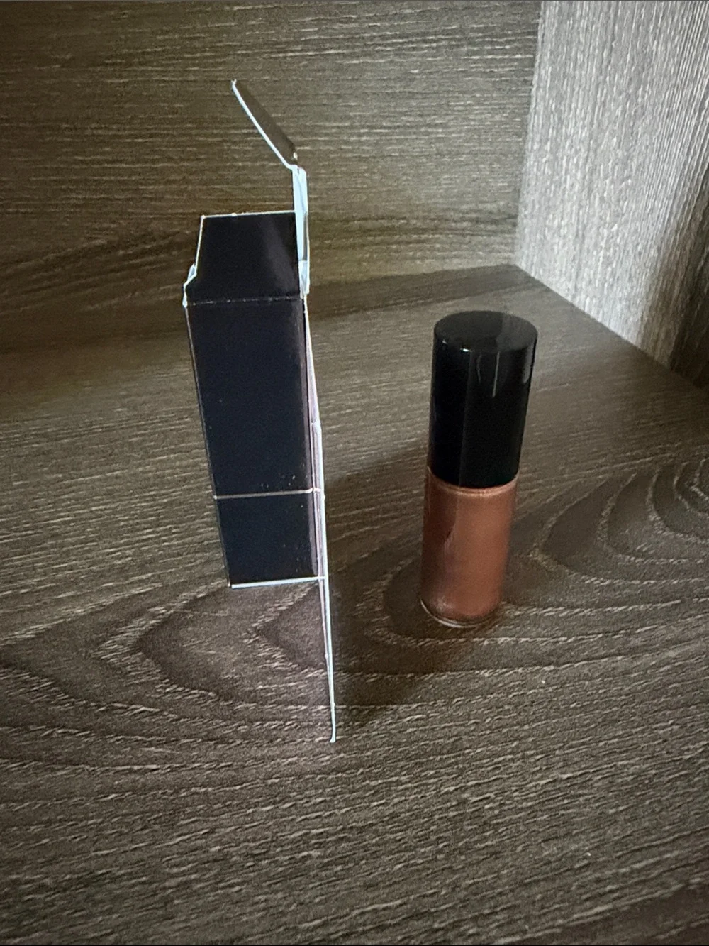 ❤️$18 NWT Giorgio Armani Eye Tint Chrome Liquid Metallic Eye Color – Rose Gold